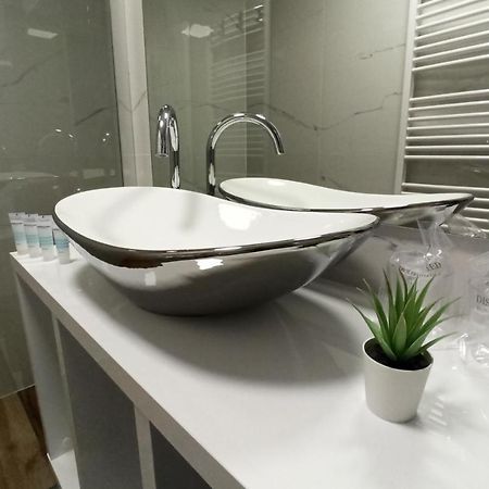 奥西耶克Apartman Simic公寓 外观 照片